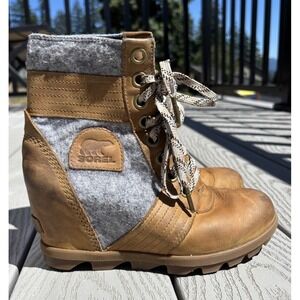 SOREL Lexie Wedge Boots Waterproof Camel Brown Leather Gray Fleece Womens Size 6